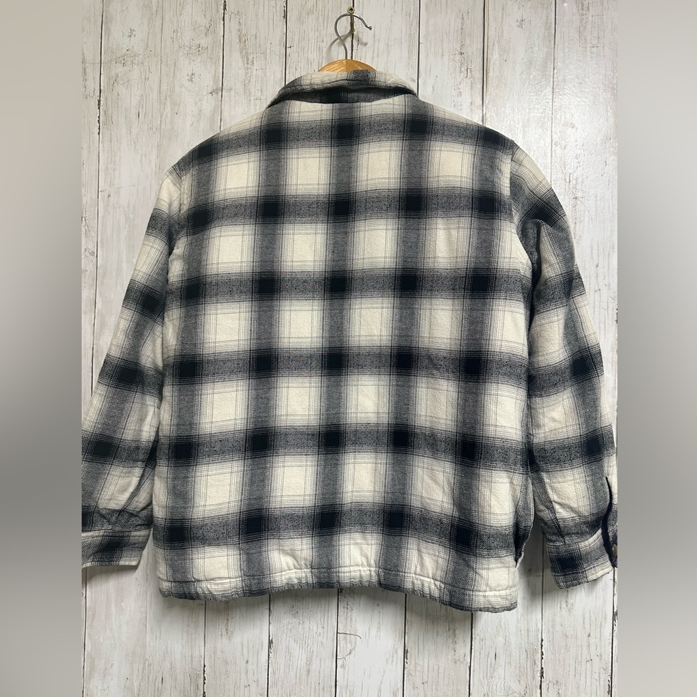 Old Navy Checkered Flannel Sherpa Lines Jacket Size XL boys - Picture 2 of 7